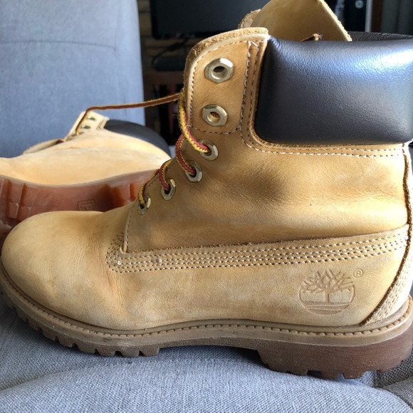 Classic tan Timberland boots - Picture 4 of 5